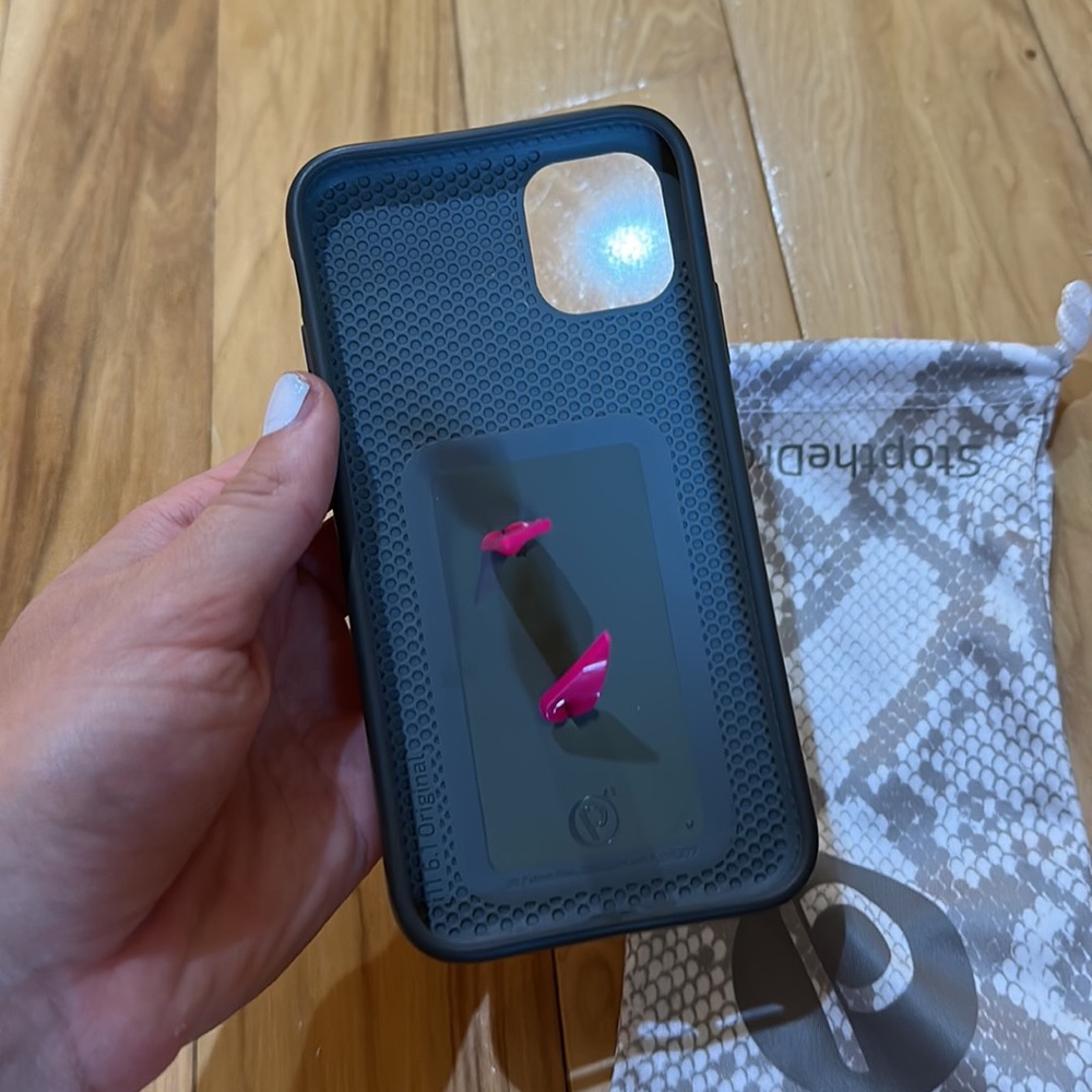 Loopy Case - Picture 3 of 3
